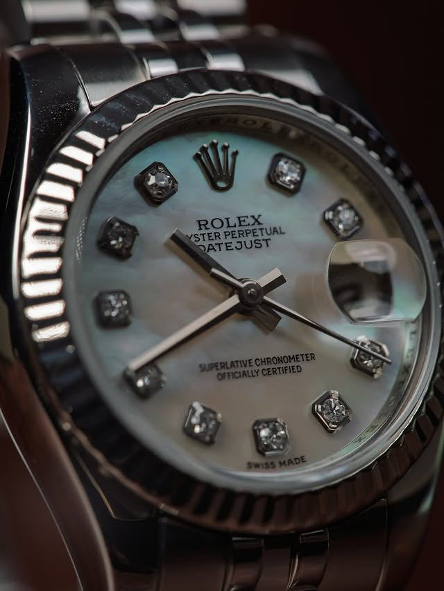 Rolex Lady-Datejust 26 — Mother of Pearl Diamond Dial
