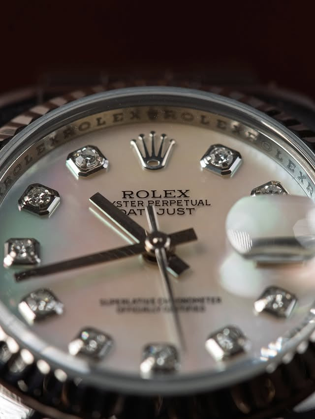 Rolex Lady-Datejust 26 — Mother of Pearl Diamond Dial